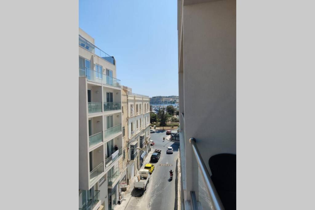 Brand New 3 Bedroom Apartment Close To The Sea Gzira Zewnętrze zdjęcie