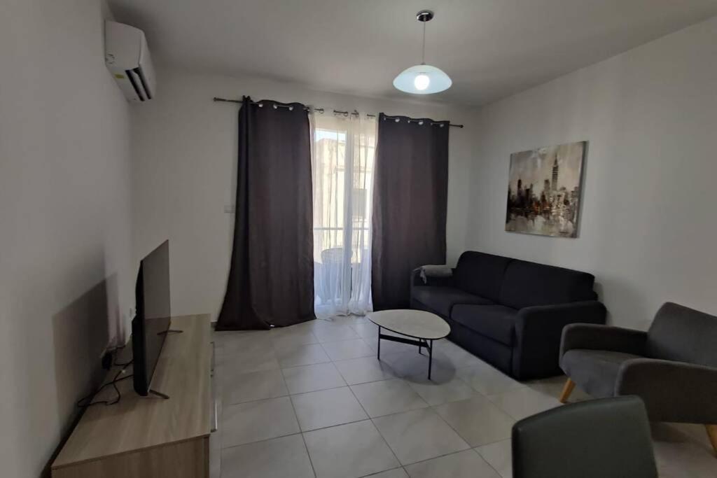 Brand New 3 Bedroom Apartment Close To The Sea Gzira Zewnętrze zdjęcie